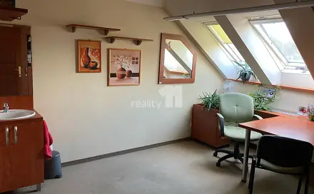 Pronájem obchodních prostor 17 m², Chebská, Karlovy Vary - Dvory