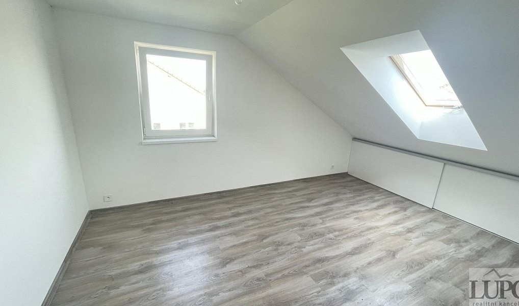Prodej domu 128 m² s pozemkem 400 m², Postřižín – náhled fotky 11