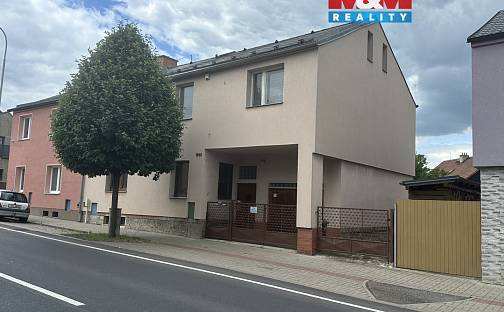 Prodej domu 200 m² s pozemkem 357 m², Riegrova, Louny