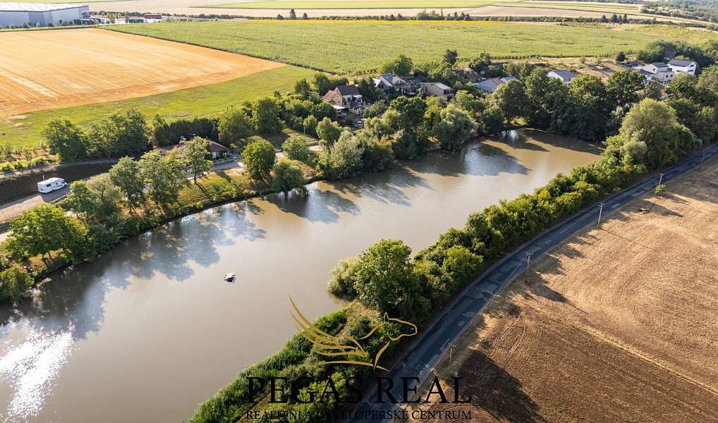 Prodej stavebního pozemku 390 m², Syrovice – náhled fotky 4