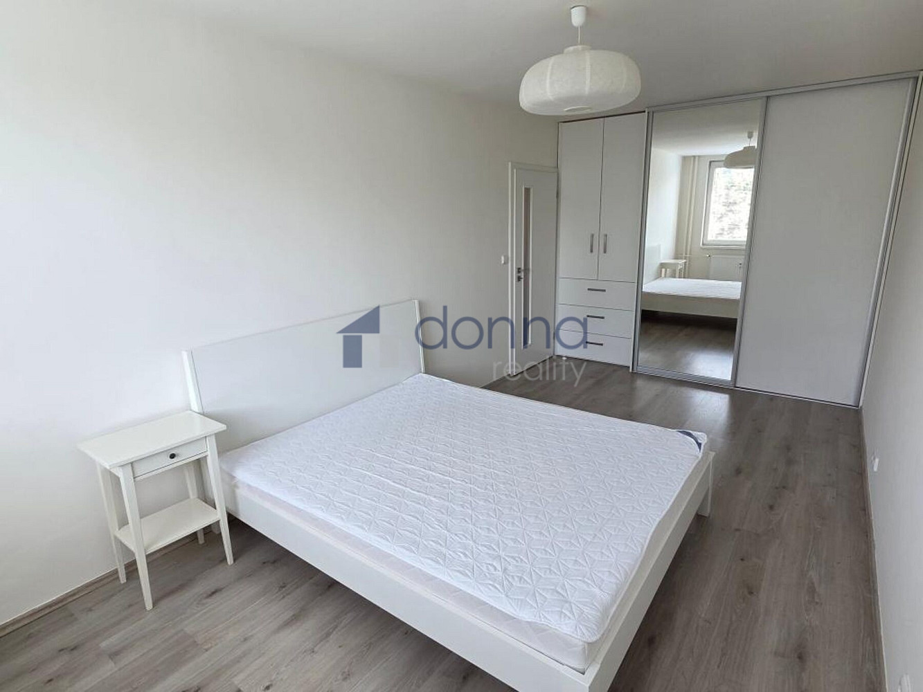 Pronájem bytu 3+kk 66 m² – fotografie 4