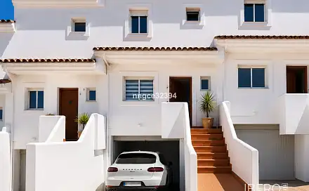 Prodej domu 239 m² s pozemkem 103 m², New Golden Mile, Španělsko