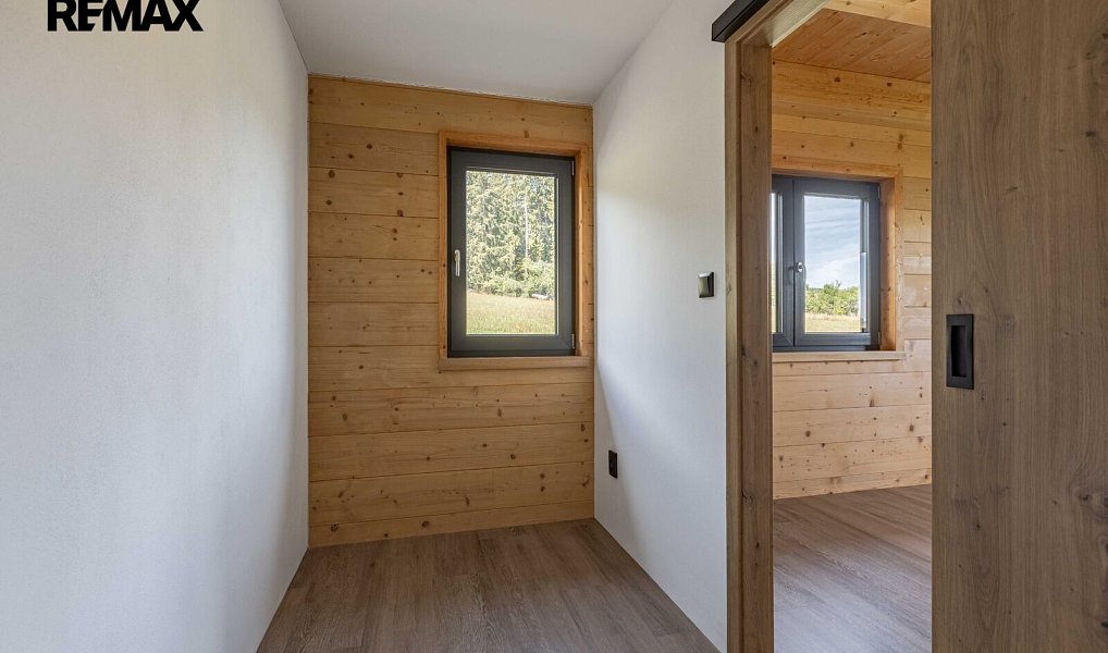 Prodej domu 153 m² s pozemkem 1 087 m², Vacov – náhled fotky 19