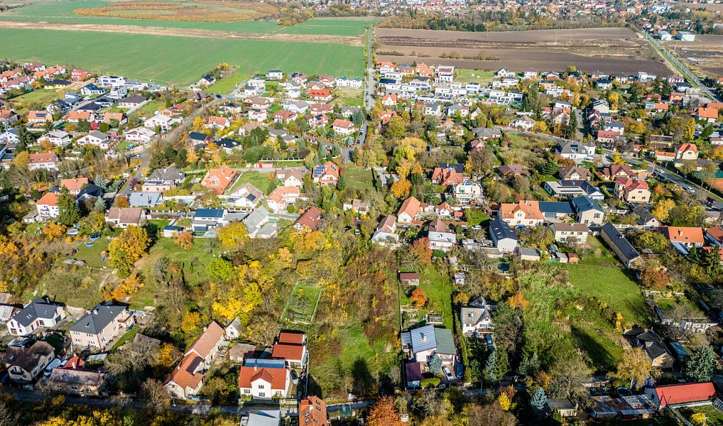 Prodej stavebního pozemku 1 976 m², Praha – náhled fotky 12
