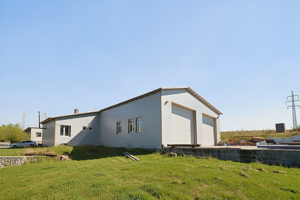 Prodej výrobních prostor 350 m²
