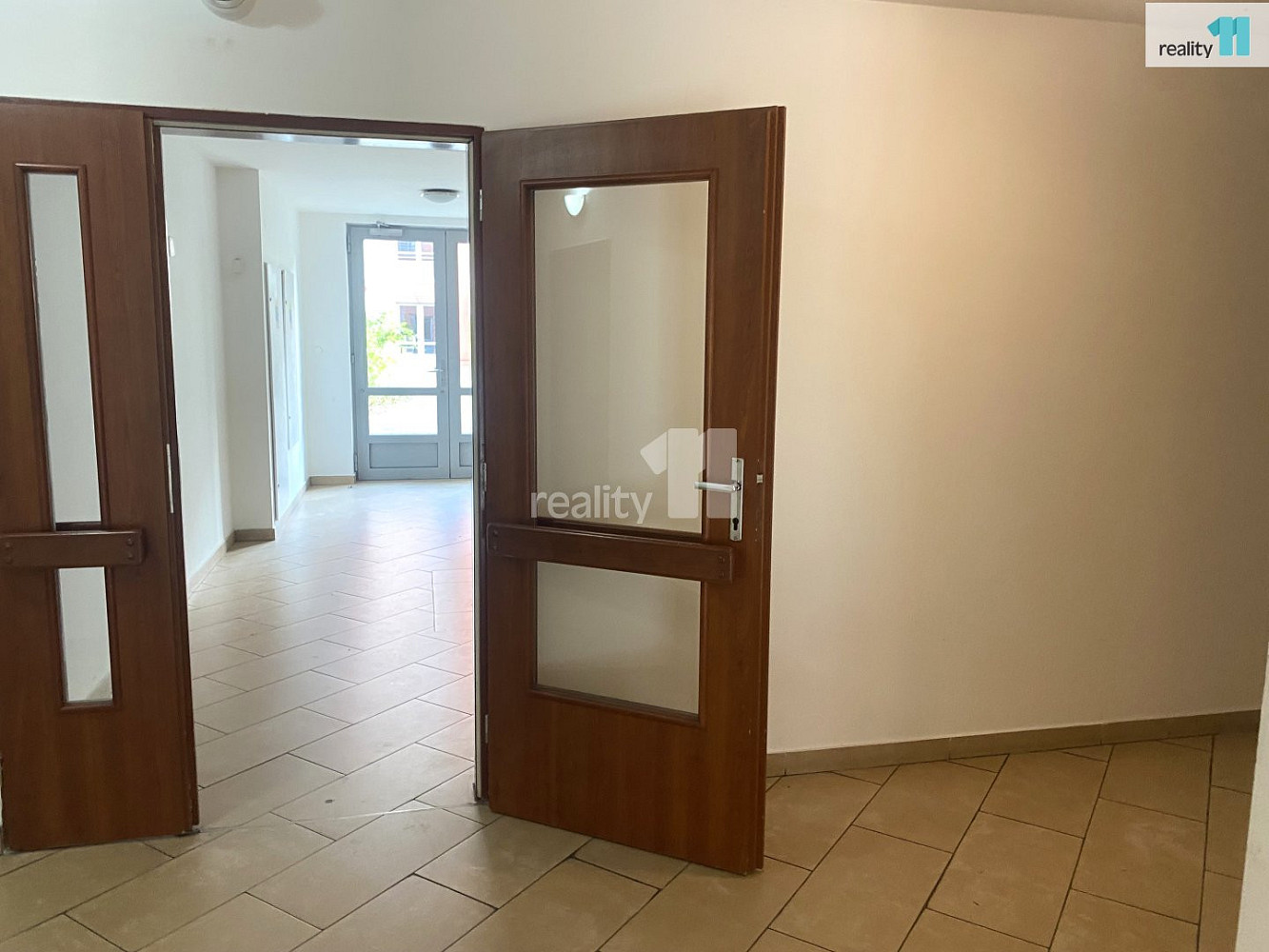 Pronájem bytu 2+kk 52 m² — photo 2