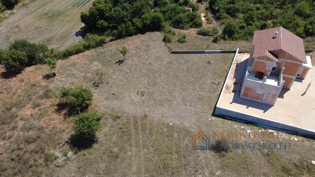 Prodej stavebního pozemku 751 m², Poličnik