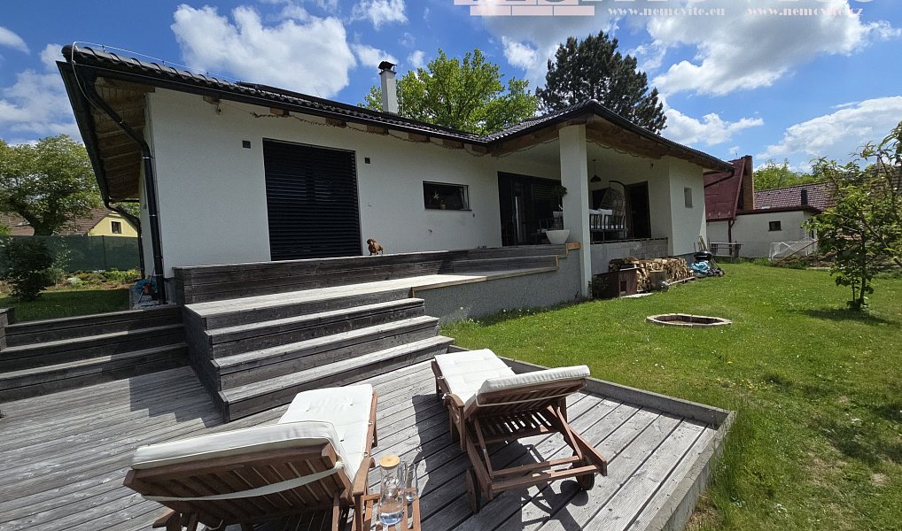 Prodej domu 157 m² s pozemkem 1 047 m², Sulice – náhled fotky 21
