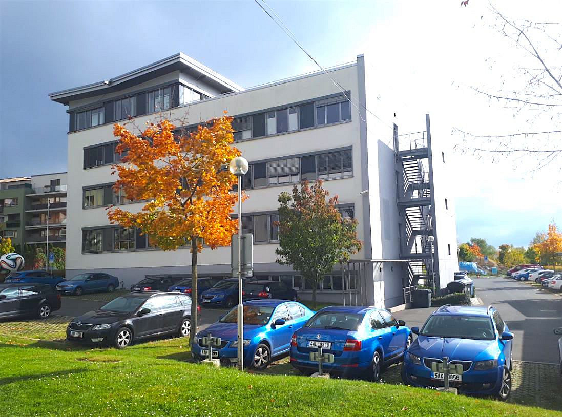 Pronájem kanceláře 251 m²