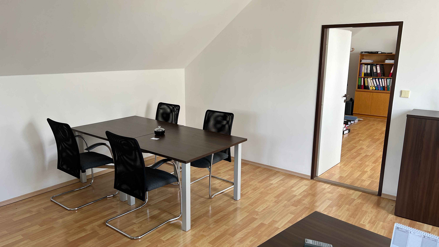 Prodej obchodních prostor 296 m² — photo 3