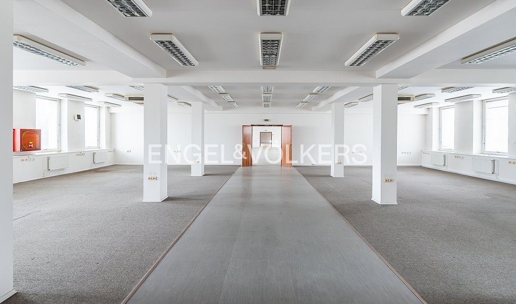 Pronájem skladovacích prostor 4 385 m², Hořice – náhled fotky 2