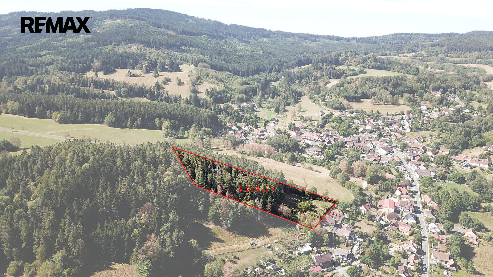 Prodej stavebního pozemku 9 219 m² – fotografie 2