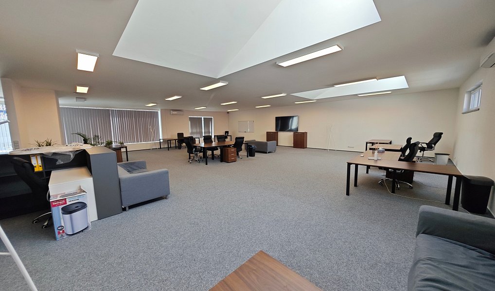 Pronájem kanceláře 198 m², Ostrava – náhled fotky 11