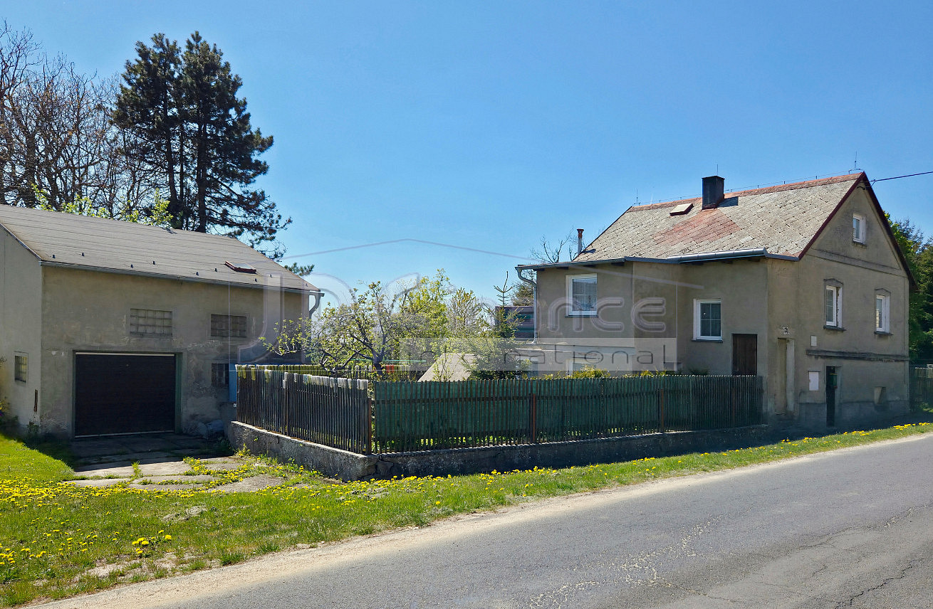 Prodej domu 151 m² s pozemkem 2 796 m²