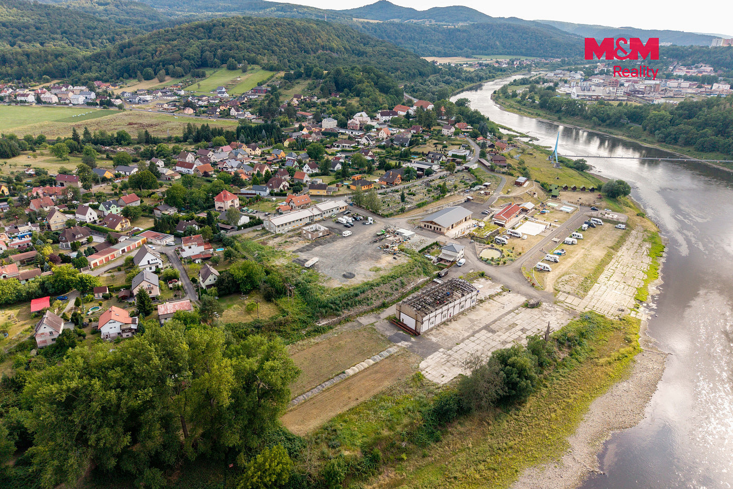 Pronájem pozemku 250 m² – fotografie 3
