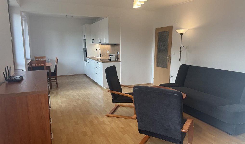 Pronájem bytu 2+kk 66 m², Hradec-Nová Ves – náhled fotky 8