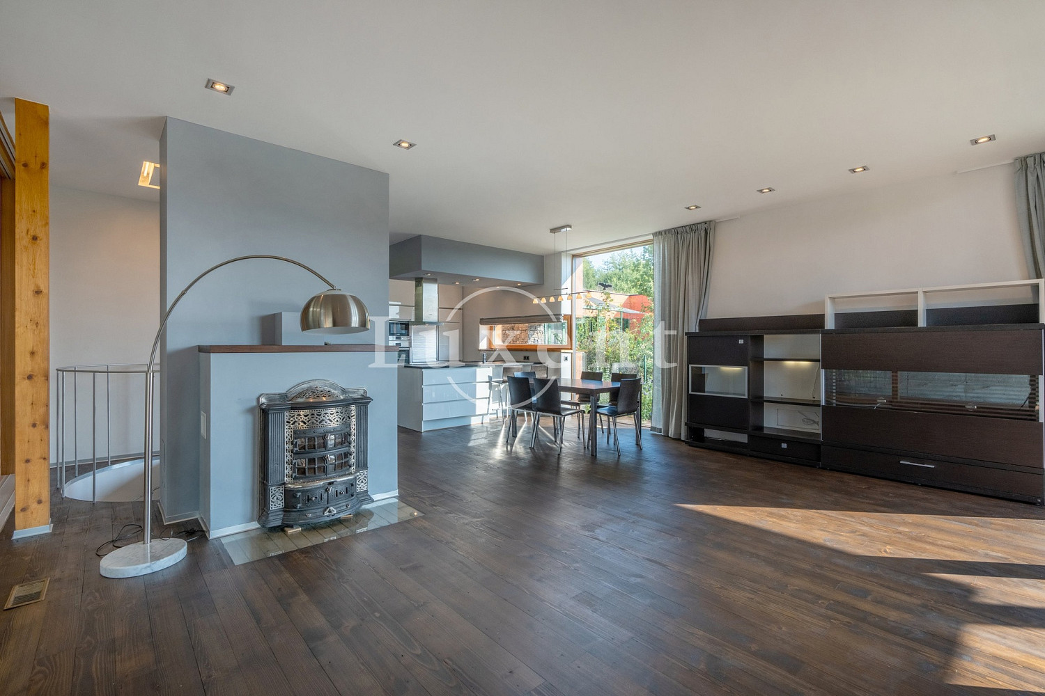 Prodej domu 261 m² s pozemkem 1 135 m² — photo 3
