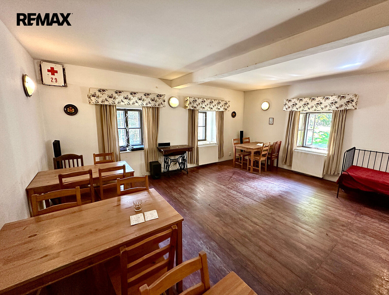 Prodej domu 400 m² s pozemkem 15 757 m² – fotografie 3