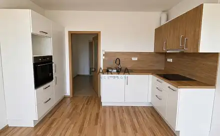 Pronájem bytu 1+kk 30 m²