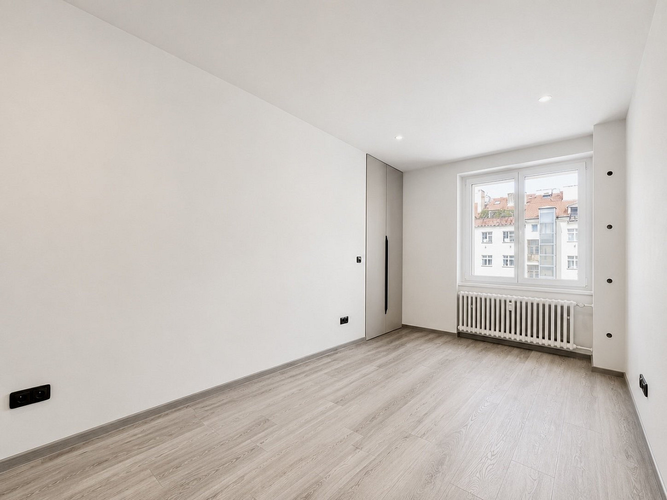 Pronájem bytu 2+kk 48 m² – pohled 4