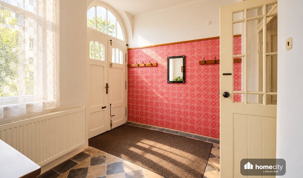 Prodej domu 225 m² s pozemkem 488 m², Pardubice – náhled fotky 3