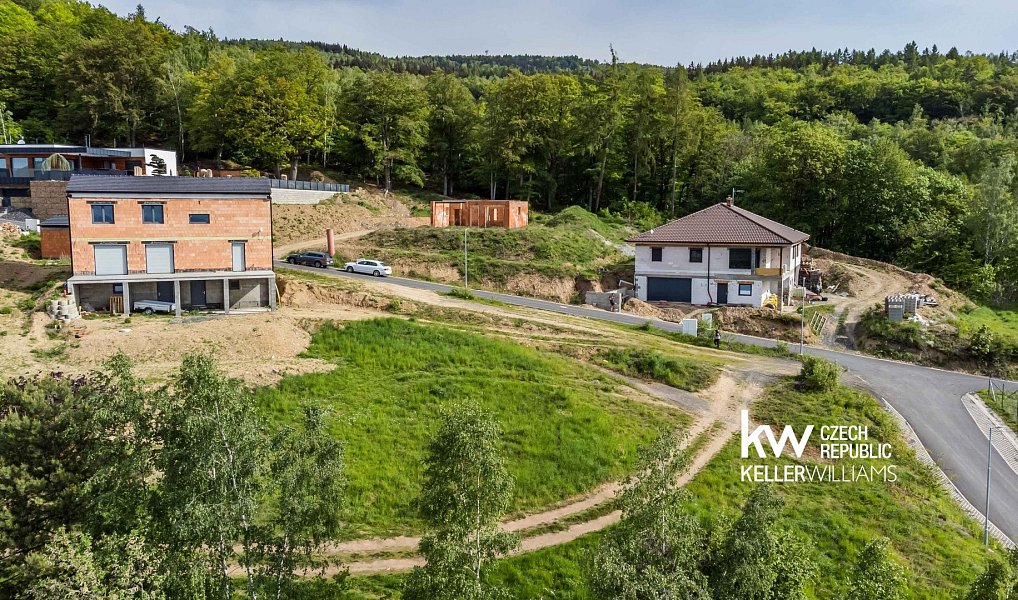 Prodej stavebního pozemku 1 731 m², Meziboří – náhled fotky 2