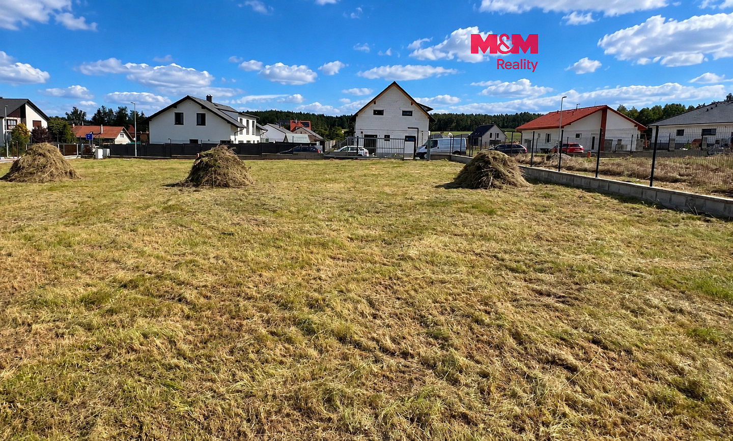 Prodej stavebního pozemku 1 036 m²