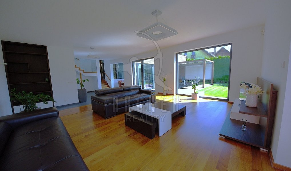 Prodej domu 301 m² s pozemkem 1 000 m², Mladá Boleslav – náhled fotky 4