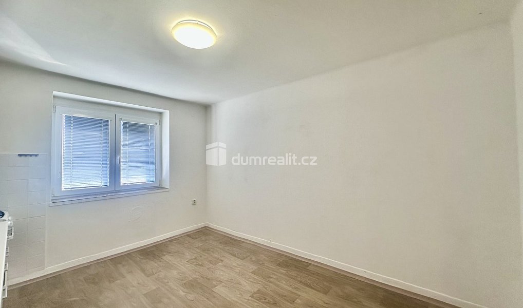 Prodej bytu 2+1 48 m², Kolín – náhled fotky 9
