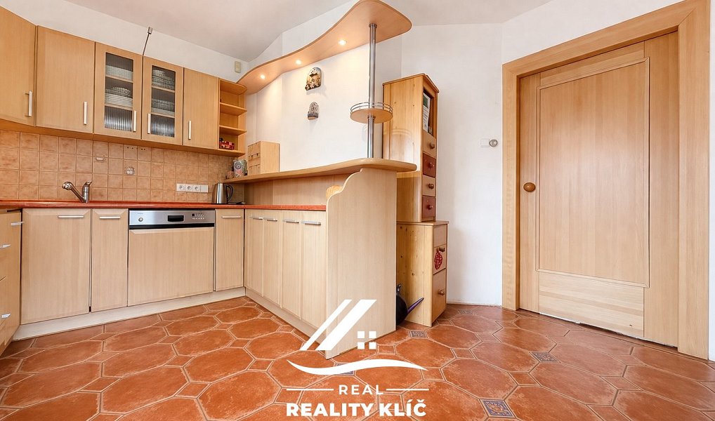 Prodej domu 240 m² s pozemkem 991 m², Ostrava – náhled fotky 6