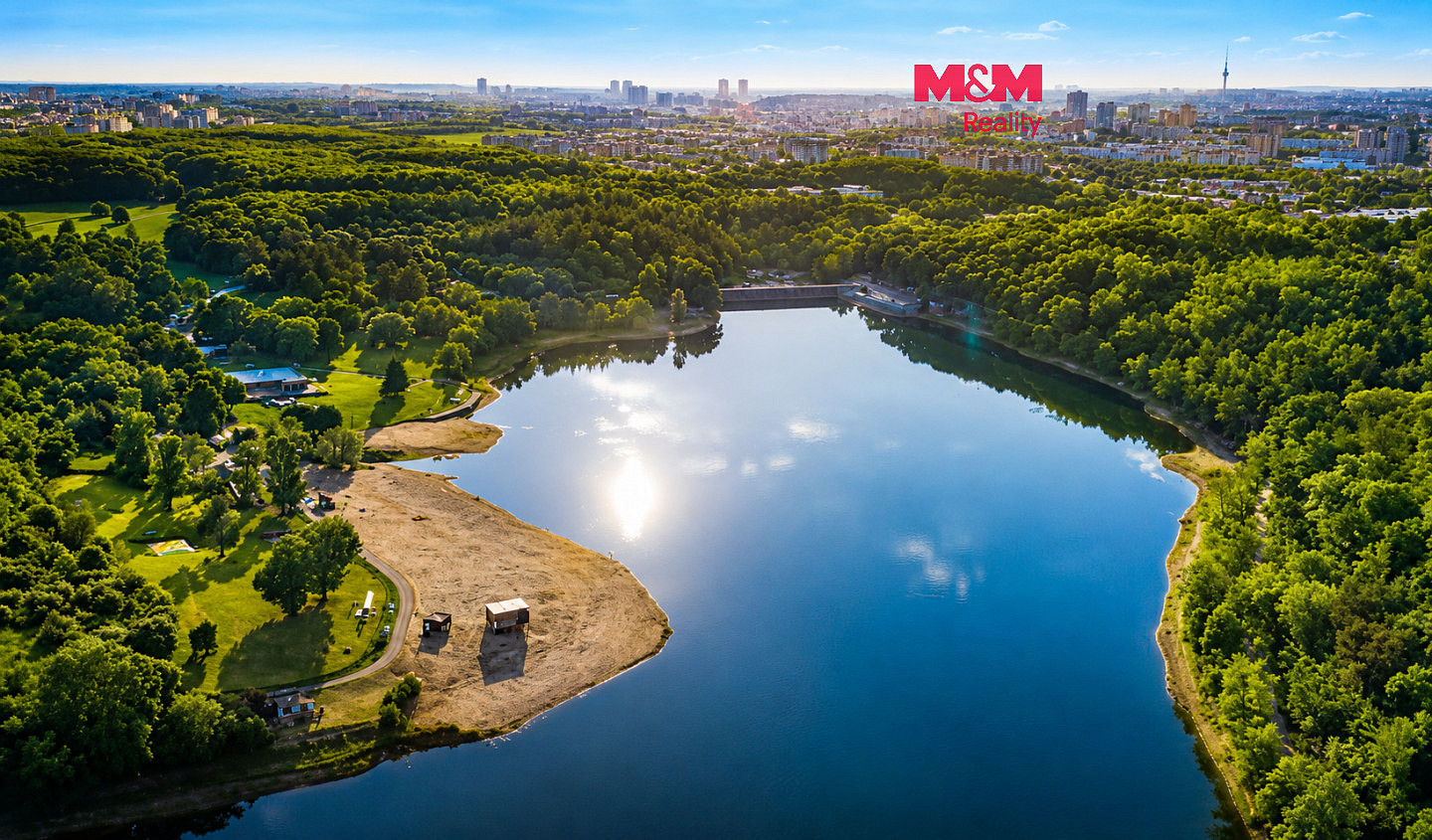 Prodej pozemku 1 809 m²
