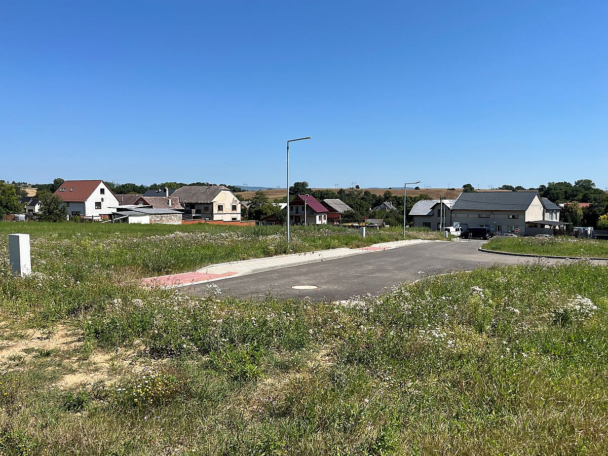 Prodej stavebního pozemku 1 000 m² — photo 2