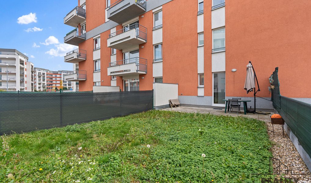 Pronájem bytu 2+kk 55 m², Praha – náhled fotky 11