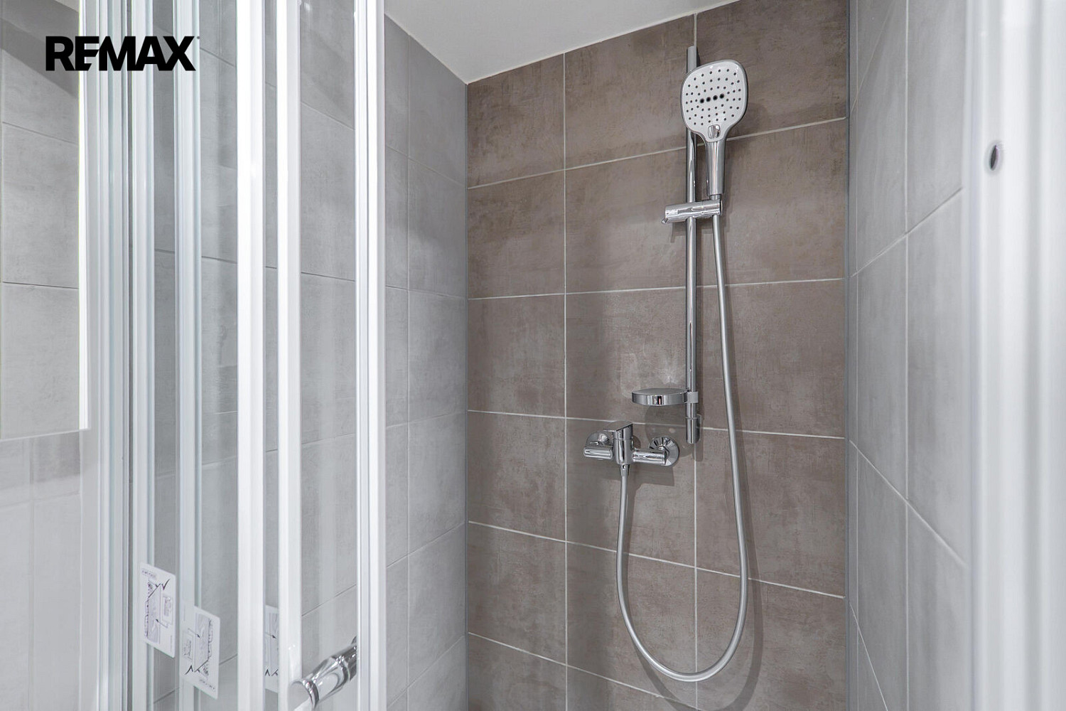 Prodej bytu 1+kk 17 m² – fotografie 5