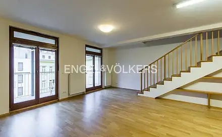 Pronájem bytu 4+1 147 m²