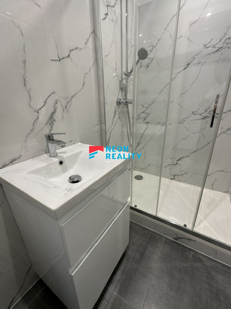 Pronájem bytu 1+kk 25 m² - Widok 6