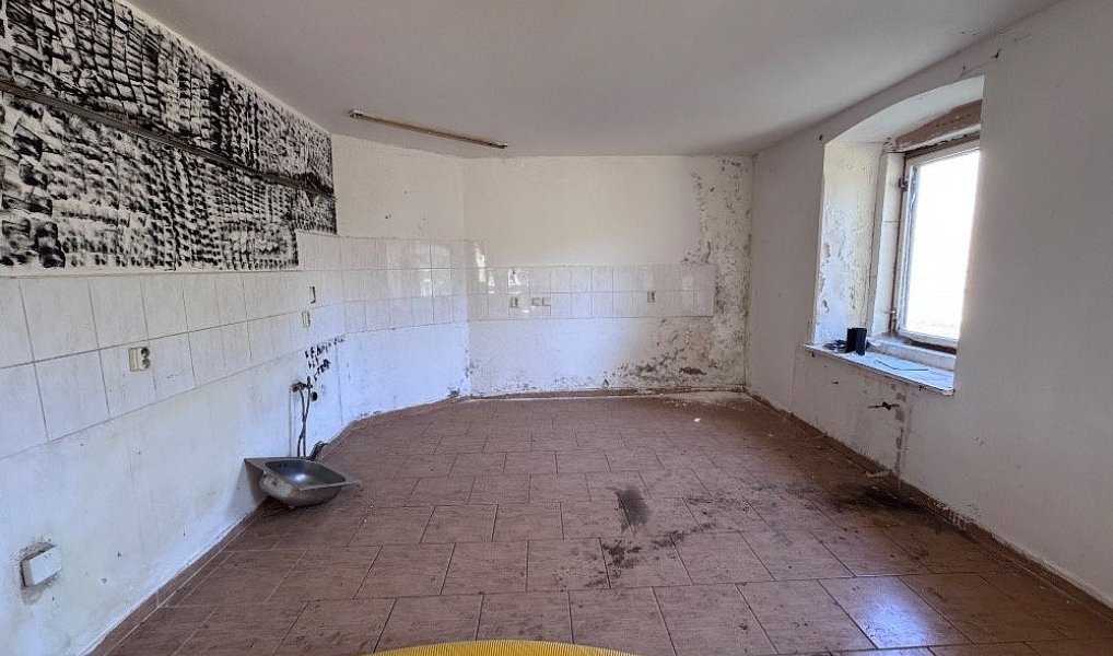 Prodej domu 510 m² s pozemkem 1 428 m², Varnsdorf – náhled fotky 4