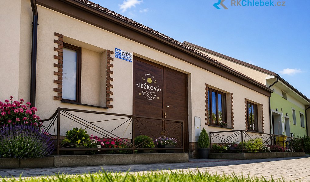 Prodej domu 275 m² s pozemkem 533 m², Moravská Nová Ves – náhled fotky 2