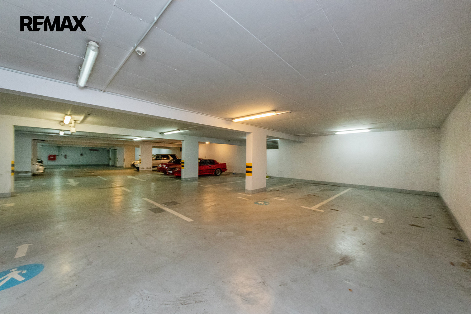 Prodej garážového parkovacího stání vedle vojenské nemocnice, praha 6 — photo 4