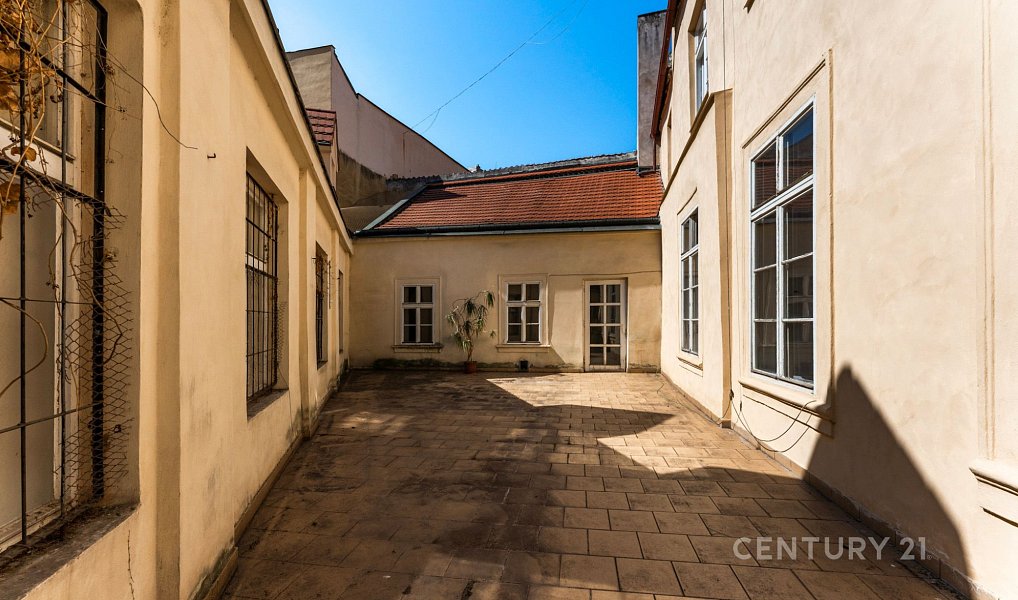 Prodej bytu 5+1 176 m², Praha – náhled fotky 20