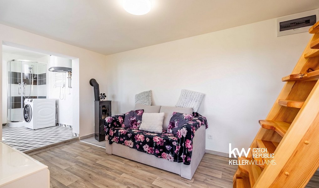 Prodej chaty/chalupy 33 m² s pozemkem 640 m², Malé Žernoseky – náhled fotky 9
