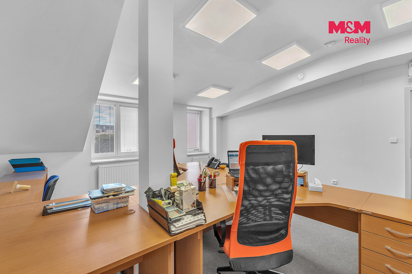 Pronájem kanceláře 174 m² – fotografie 4