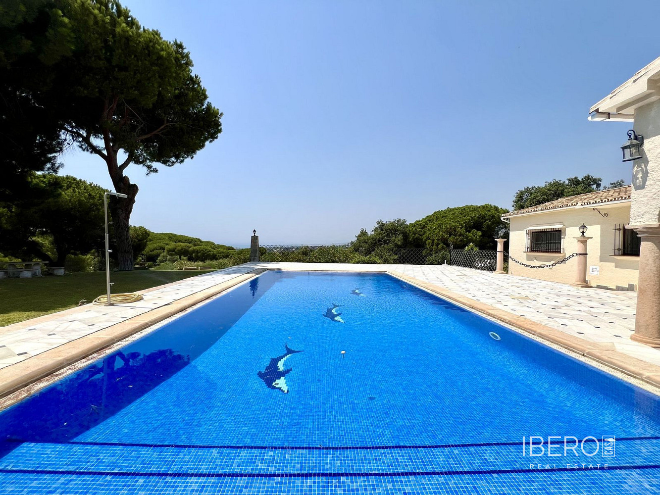 Prodej domu 450 m² s pozemkem 4 444 m² — photo 3