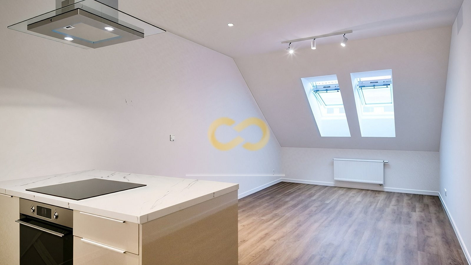 Pronájem bytu 2+kk 66 m² – fotografie 4
