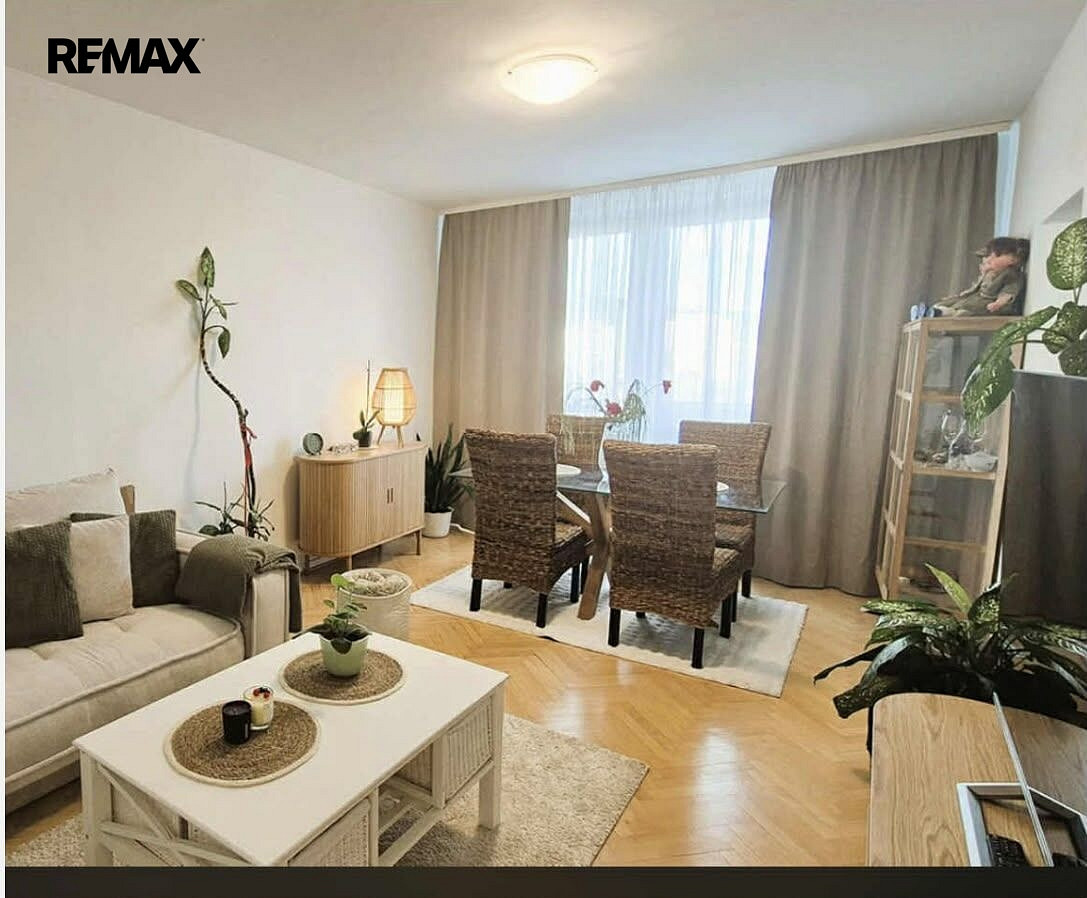 Pronájem bytu 3+1 74 m² – fotografie 2