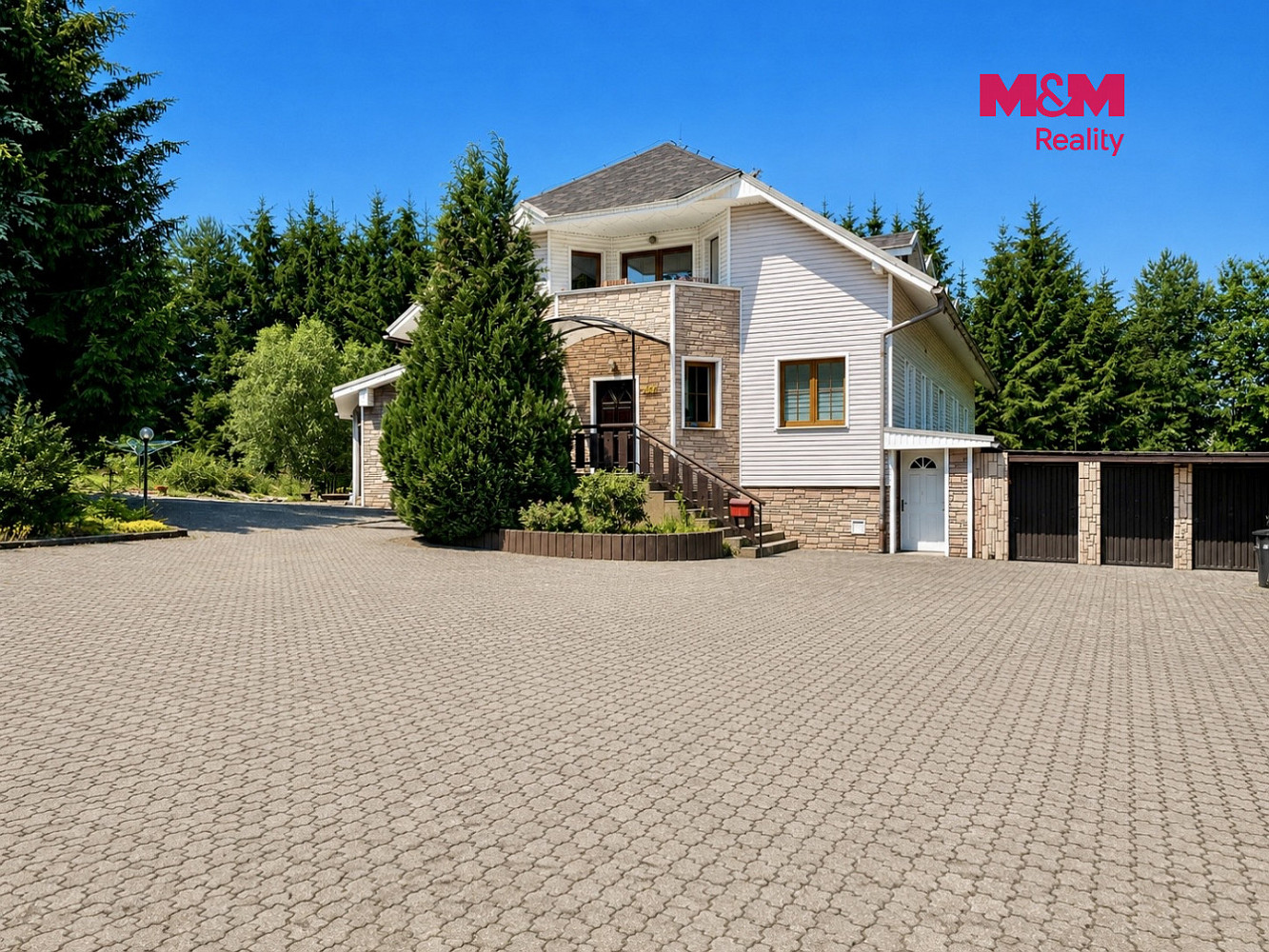 Prodej ubytovacího objektu 737 m² — photo 2