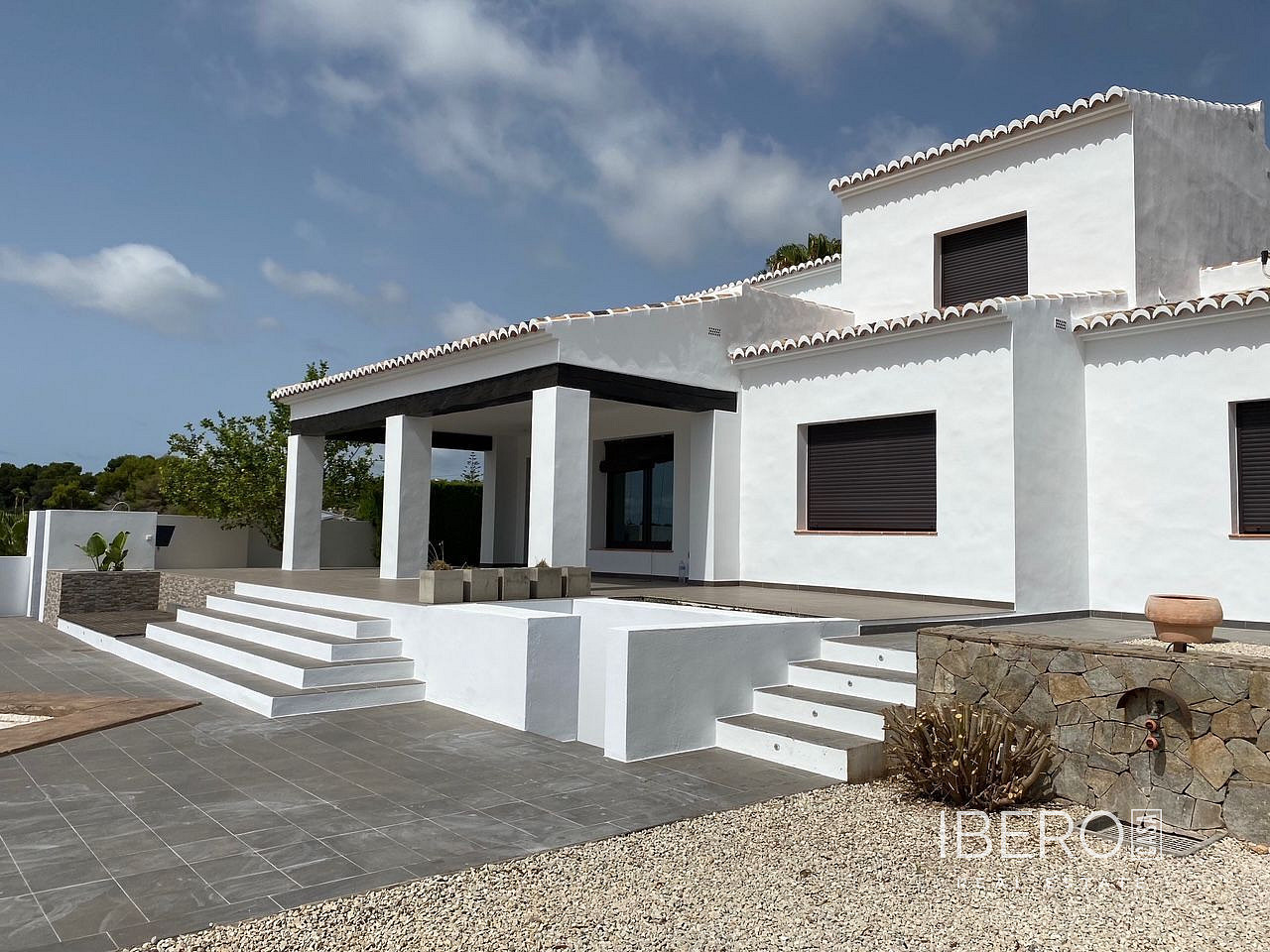 Prodej domu 283 m² s pozemkem 897 m²