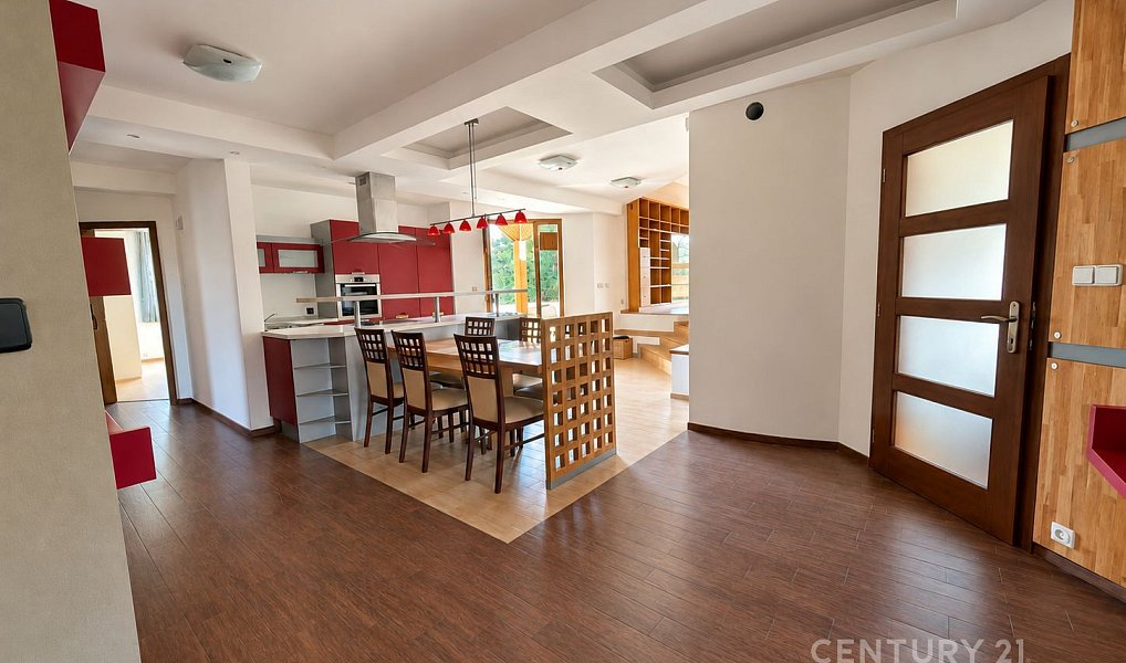 Prodej domu 258 m² s pozemkem 1 073 m², Blovice – náhled fotky 9