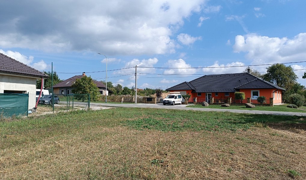 Prodej stavebního pozemku 3 278 m², Vřesovice – náhled fotky 2