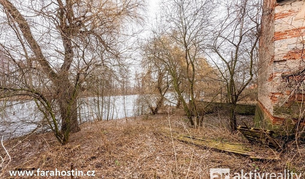 Prodej ubytovacího objektu 420 m², Hostín u Vojkovic – náhled fotky 29